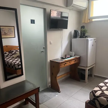 Centrally Located Private * イラクリオン